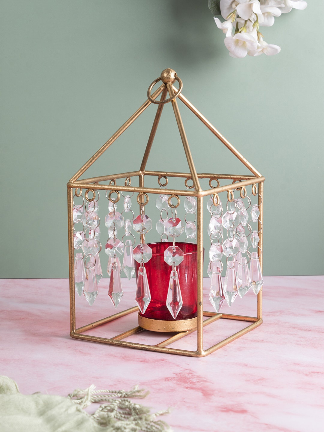 

MARKET99 Gold-Toned & Red Solid Hanging Tea-Light Candle Holder