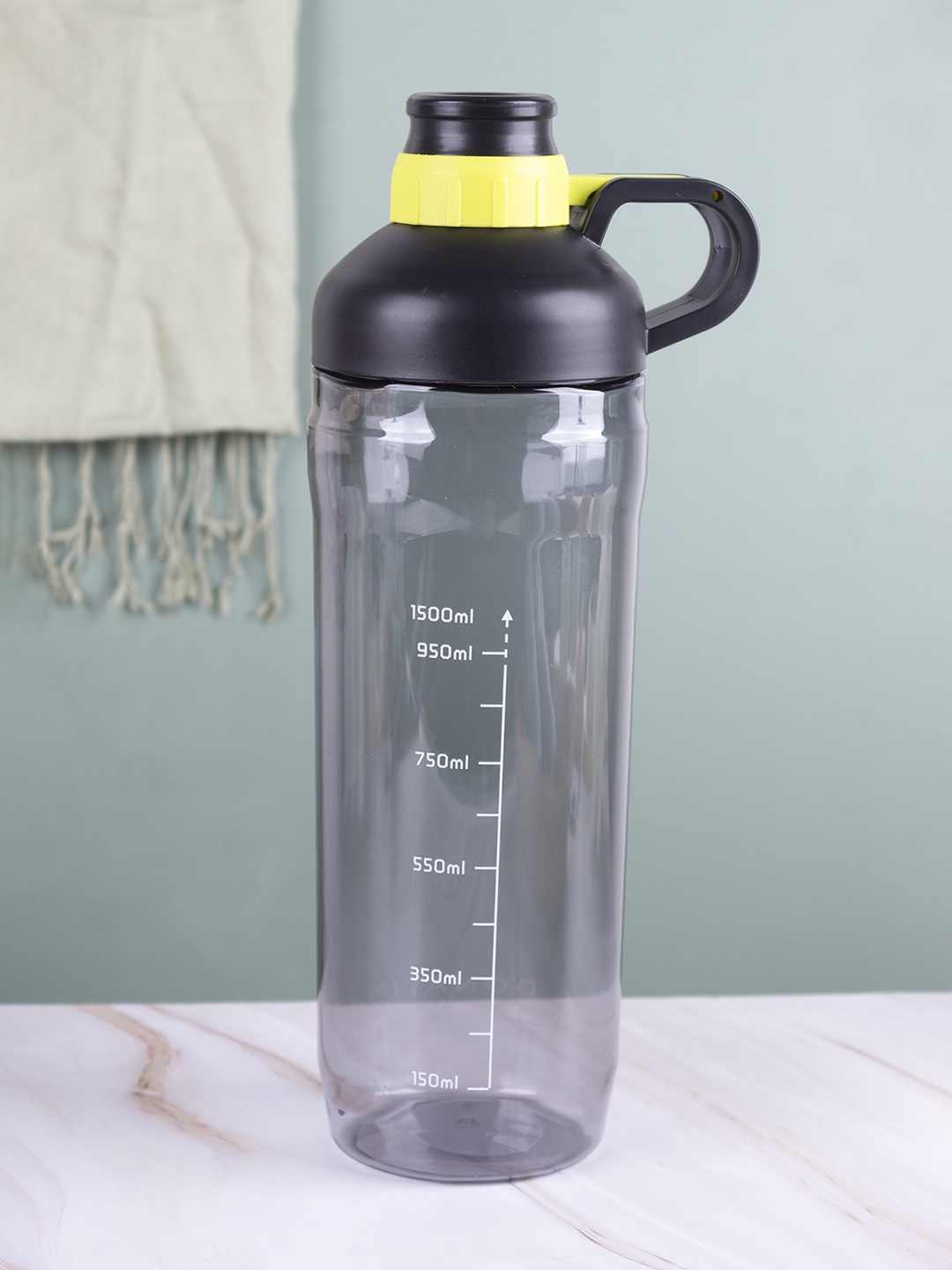 

MARKET99 Black & Green Solid Plastic Water Bottle