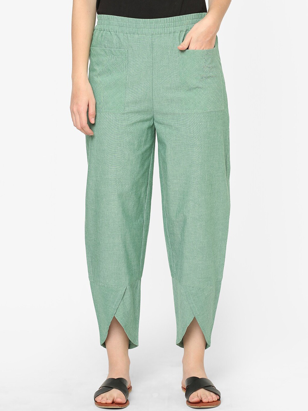 

Mystere Paris Women Green Solid Cotton Lounge Pant