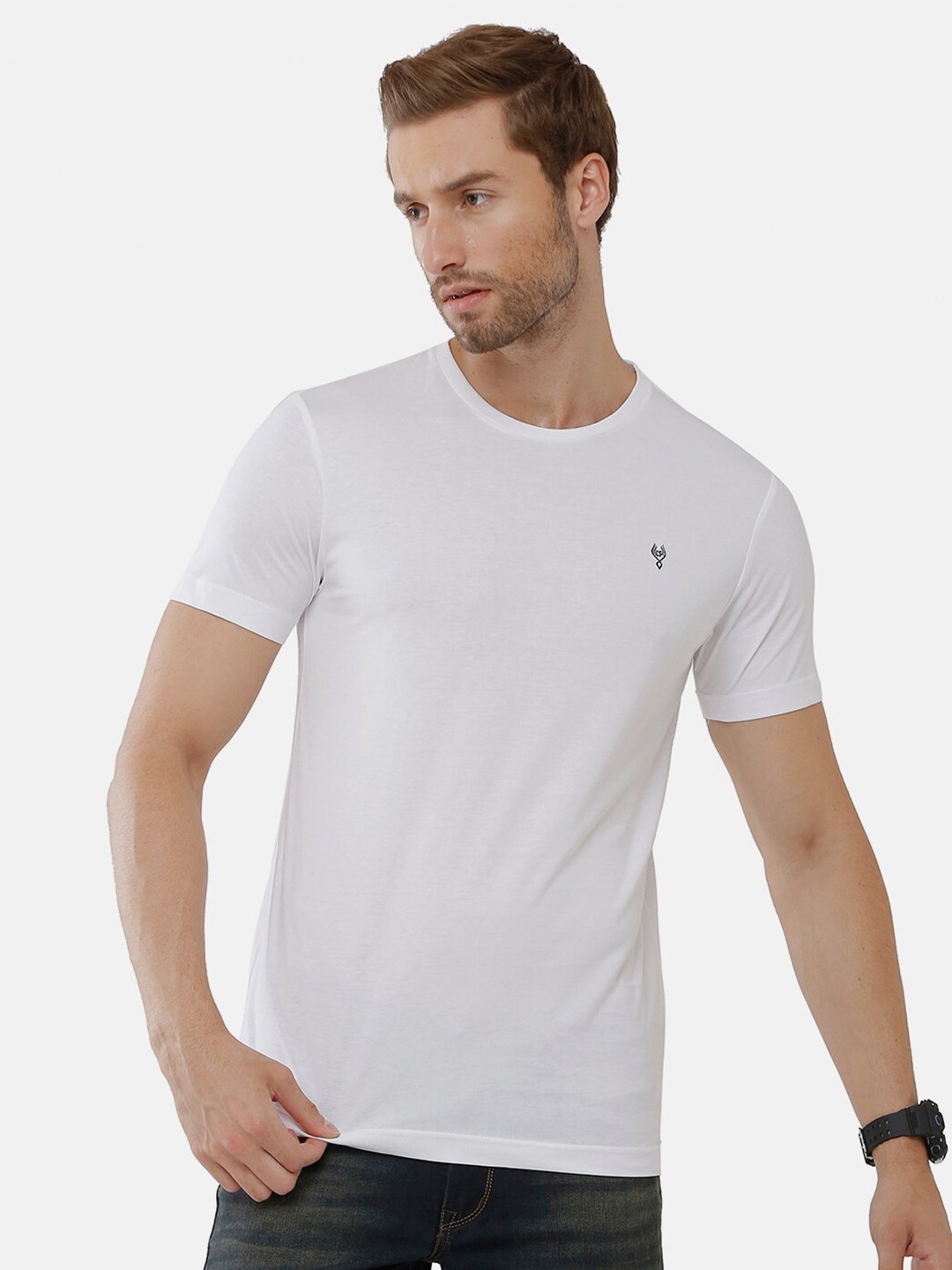 

Classic Polo Men White Slim Fit Cotton T-shirt