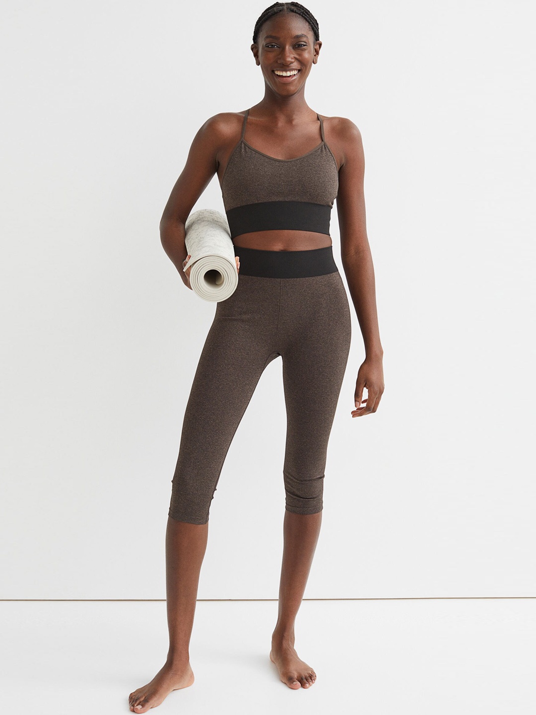 

H&M Women Brown & Black High Waist Sports Tights