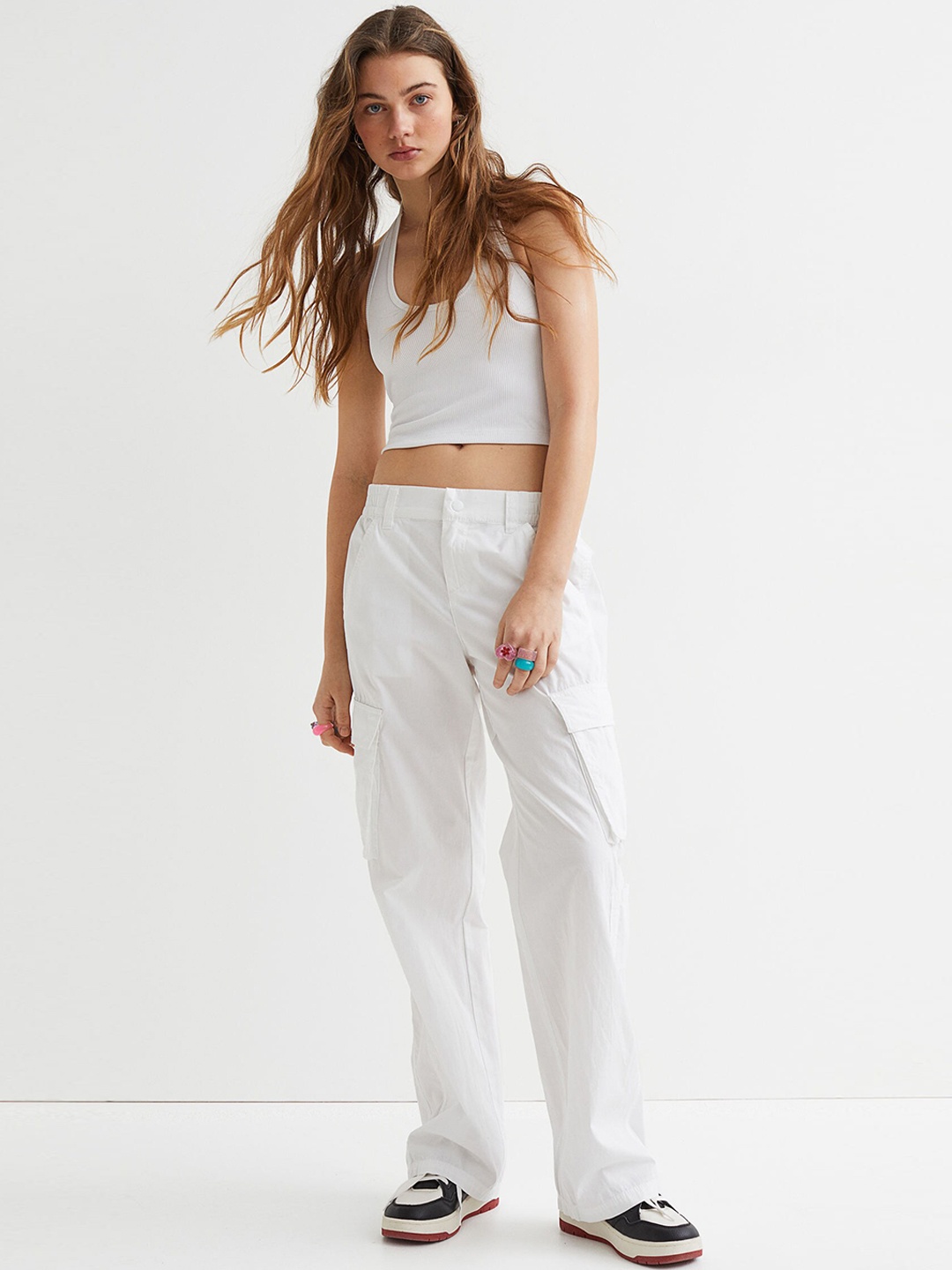 

H&M Women White Solid Pure Cotton Cargo Trousers