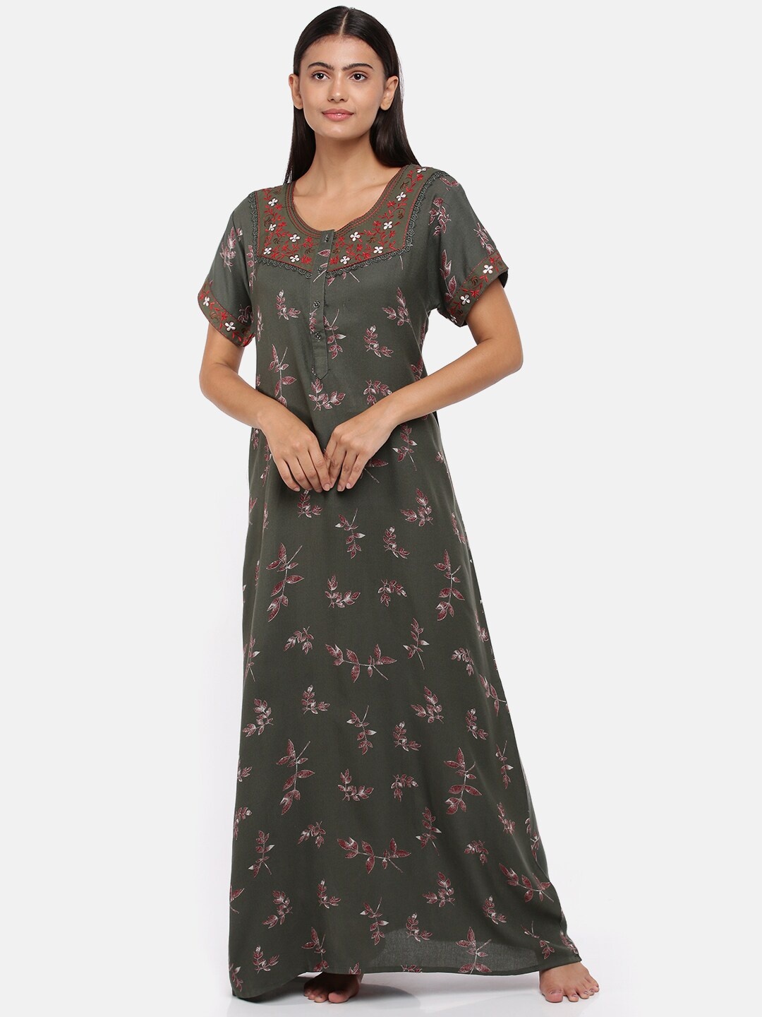 

9shines Label Women Green Embroidered Maxi Nightdress