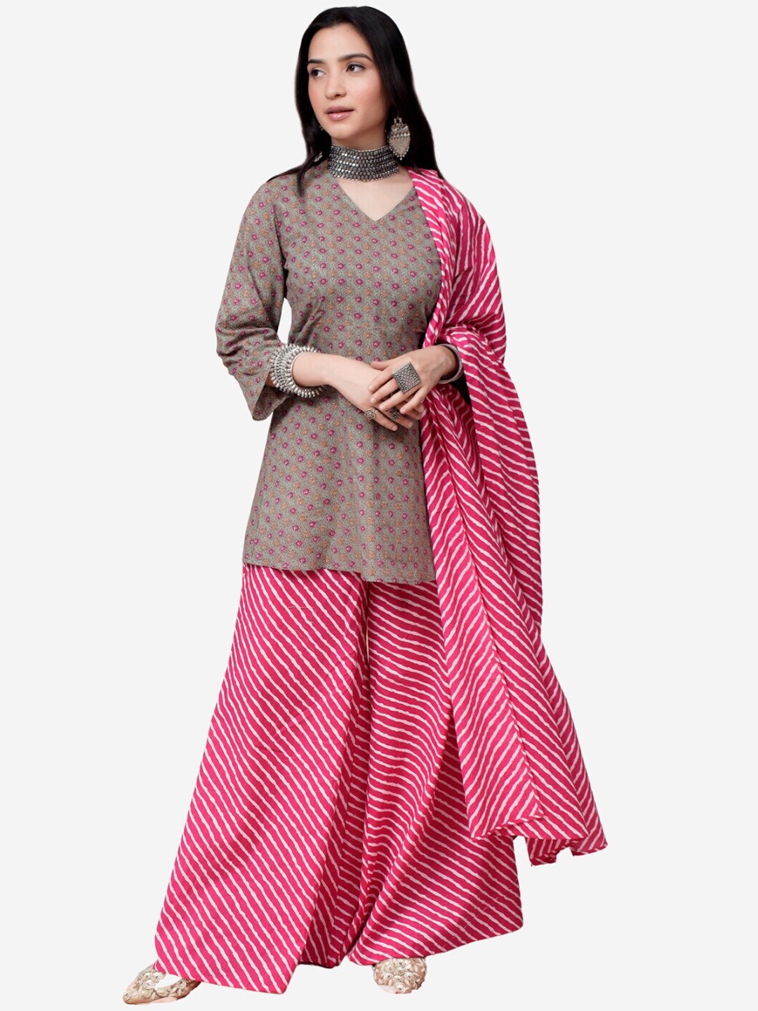 

Alaya By Stage3 Women Grey & Red Floral Printed Kurta