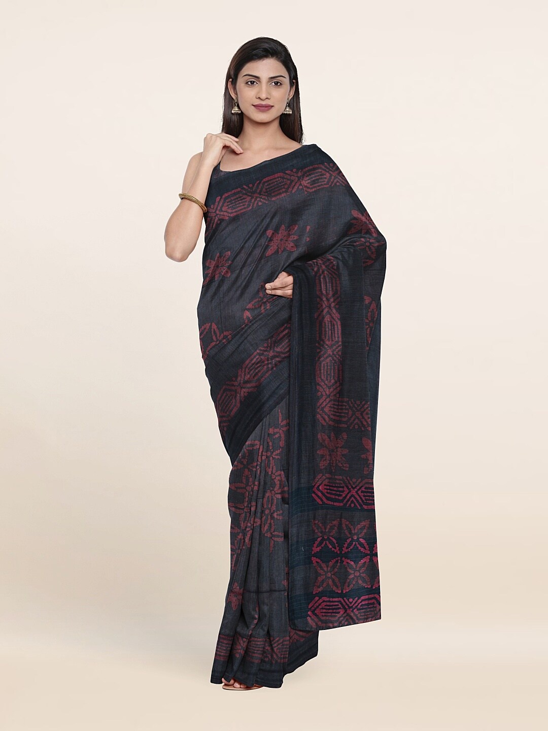 

Pothys Grey & Pink Batik Print Jute Cotton Saree