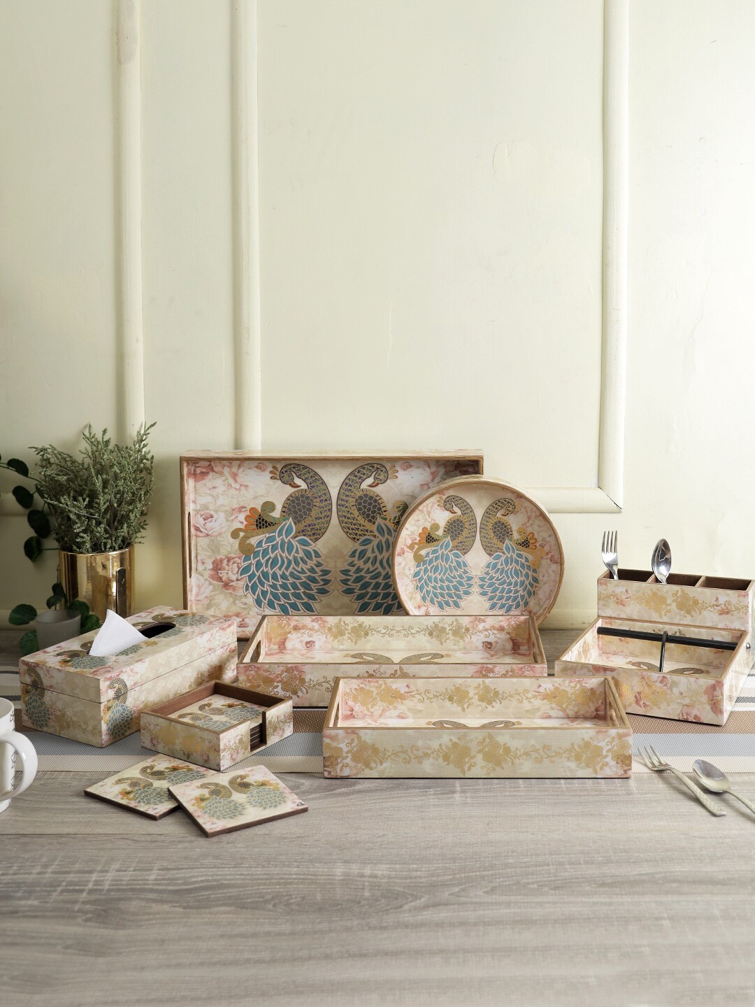 

eyda Gold-Coloured Digital Printed MDF Tissue Box