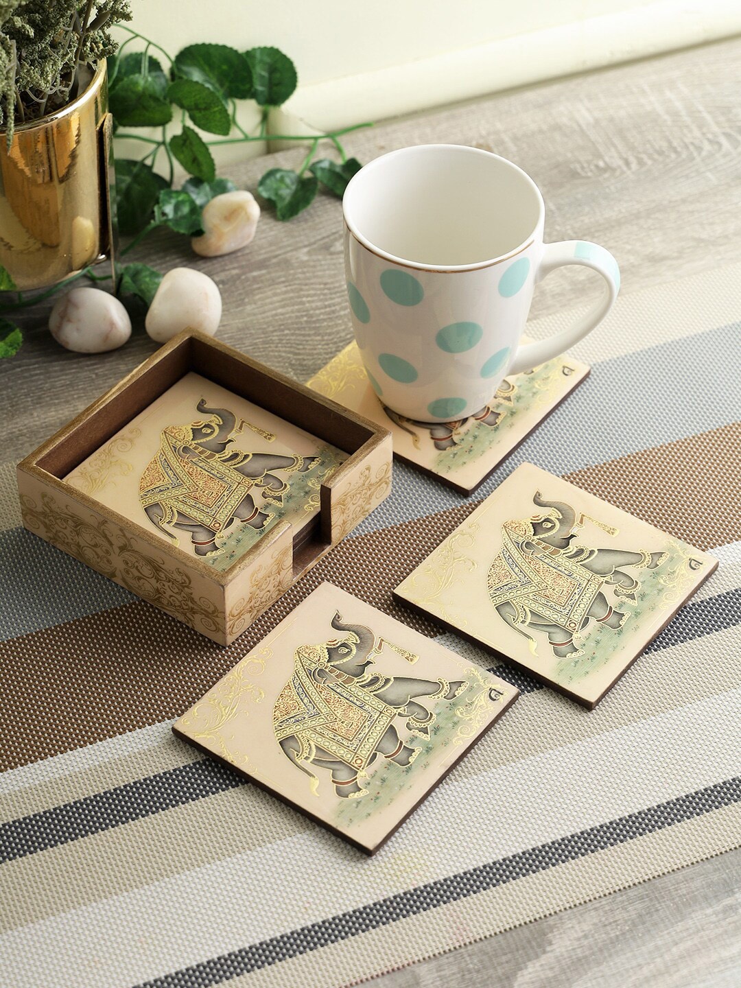 

eyda Set Of 6 Beige & Gold-Toned Digital Printed Wooden Coasters With Holder