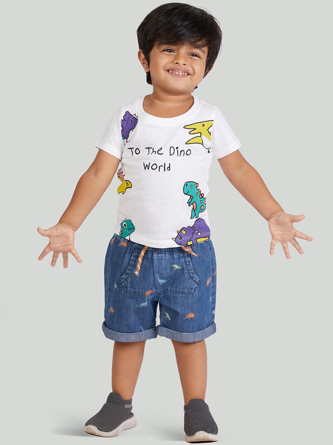 

Zalio Boys White & Blue Dinosaur Printed Pure Cotton T-shirt with Shorts