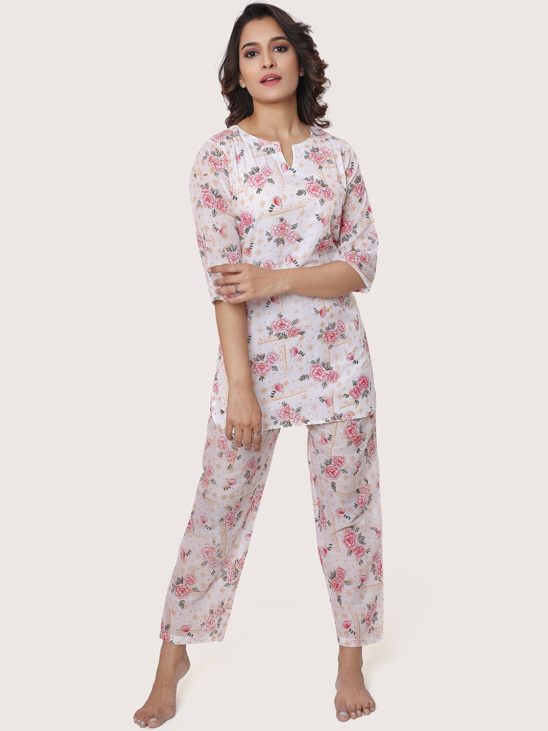 

ZRI Women White & Pink Printed Pure Cotton Night suit
