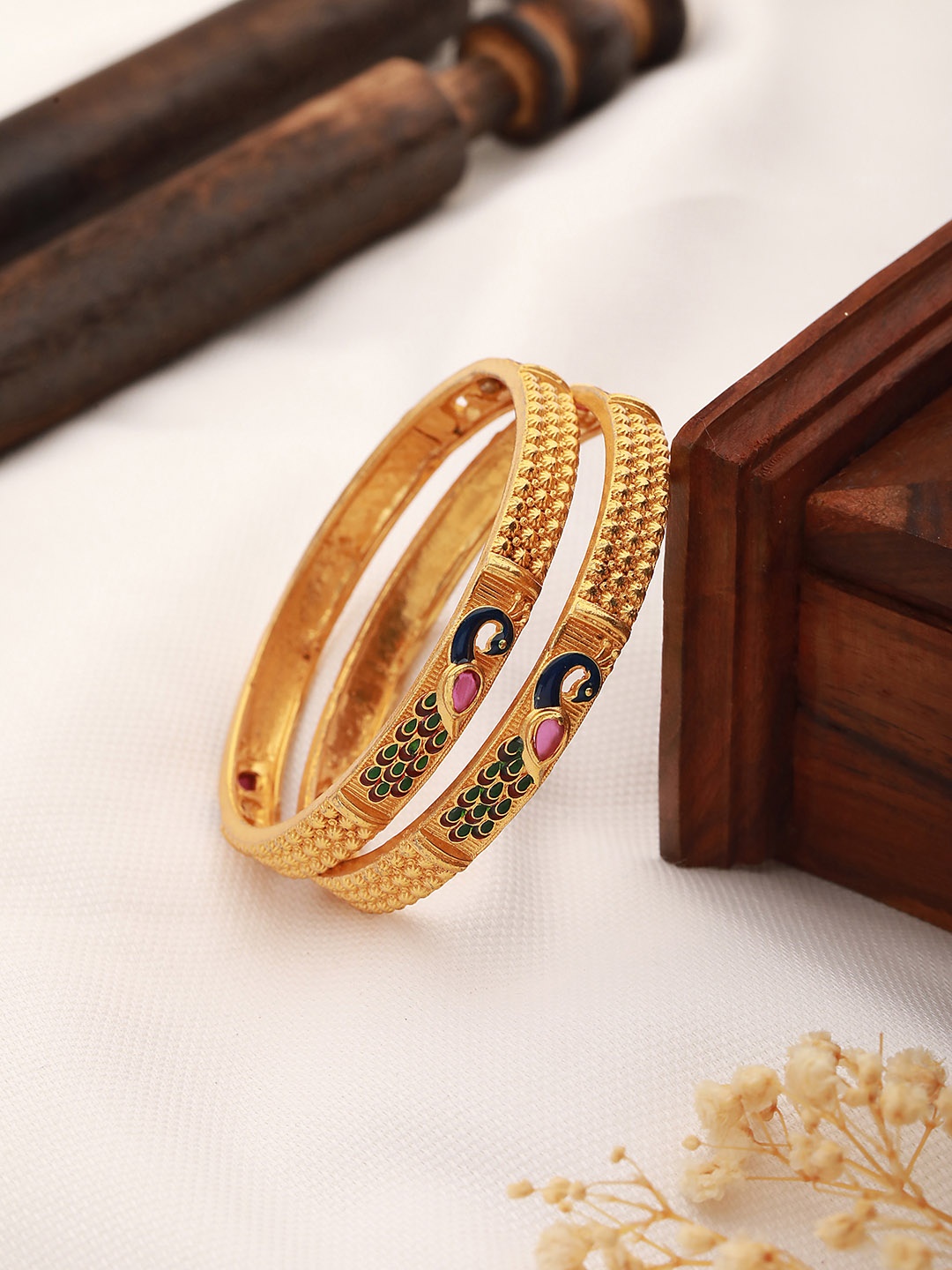 

Saraf RS Jewellery Set Of 2 Gold-Plated & Pink Stones-Studded & Beaded Bangles