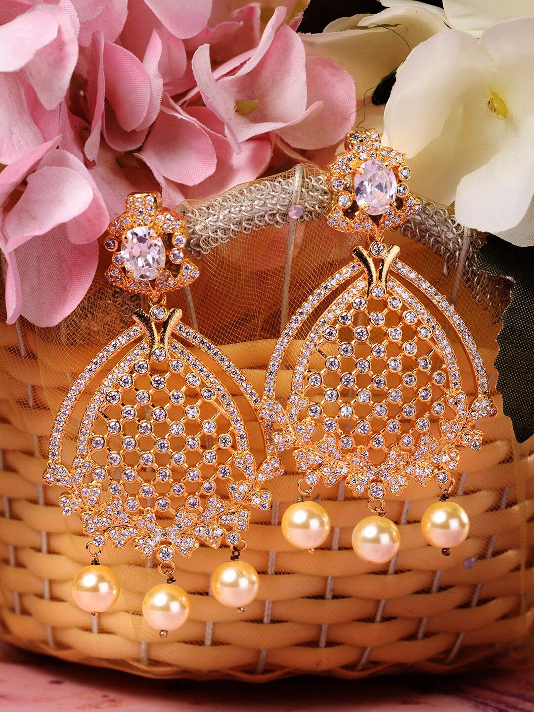 

Saraf RS Jewellery Gold-Toned Contemporary Drop Earrings