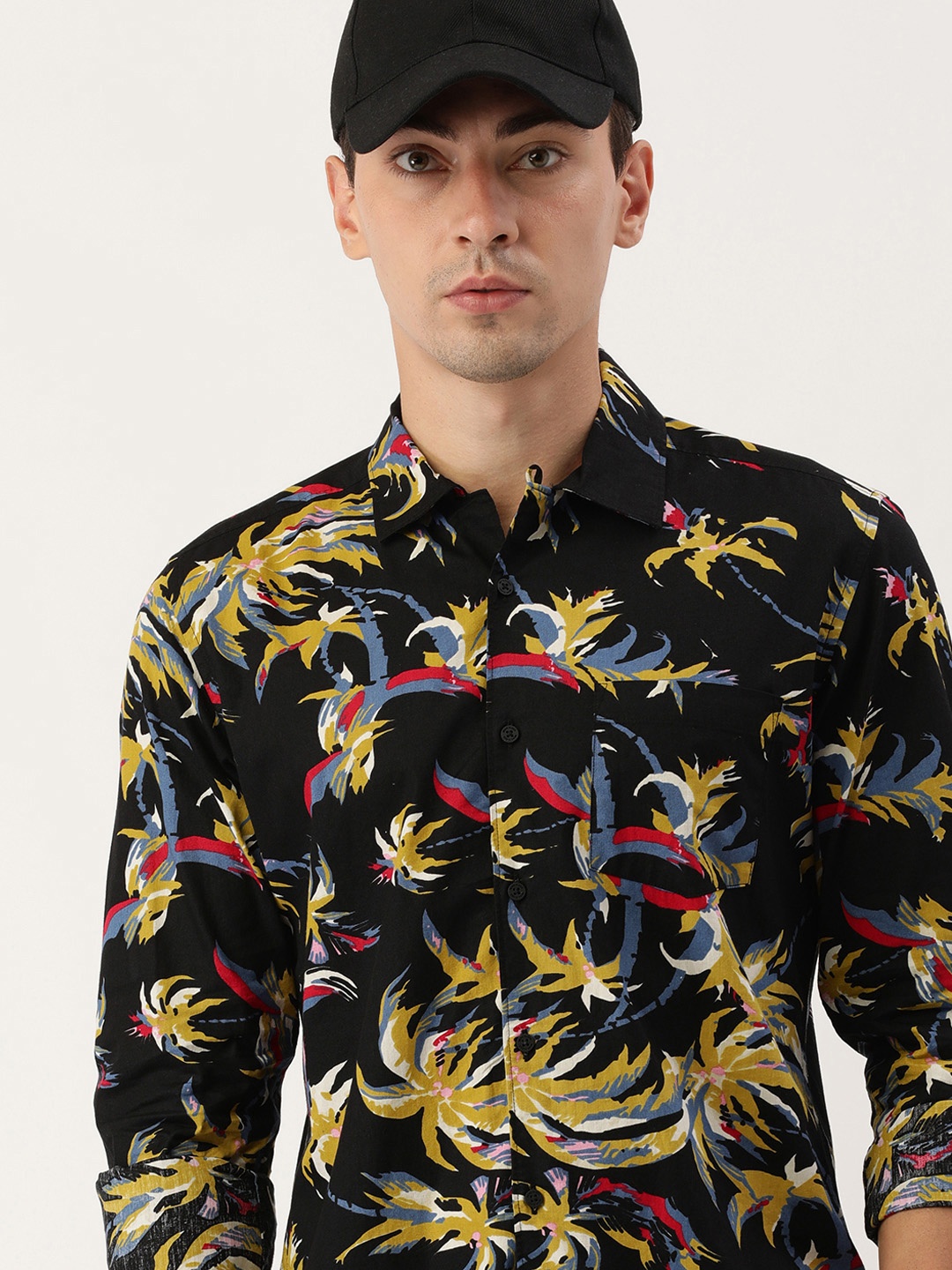 

Bene Kleed Men Black Standard Slim Fit Floral Printed Cotton Casual Shirt