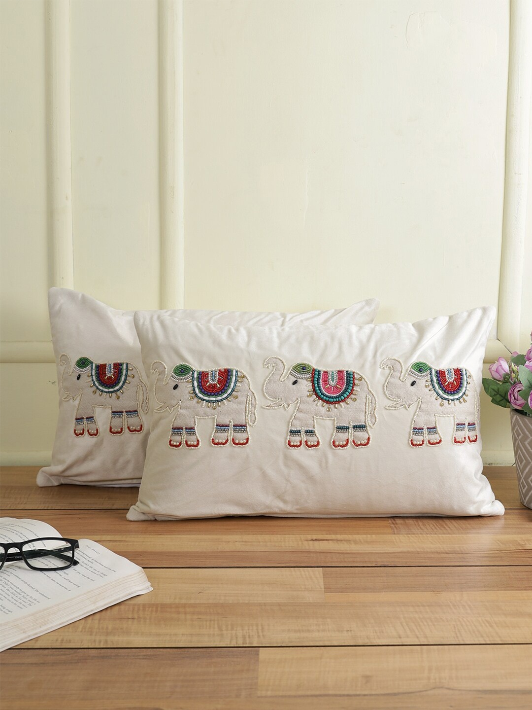 

eyda Set of 2 White & Green Embellished Velvet Rectangle Cushion Covers