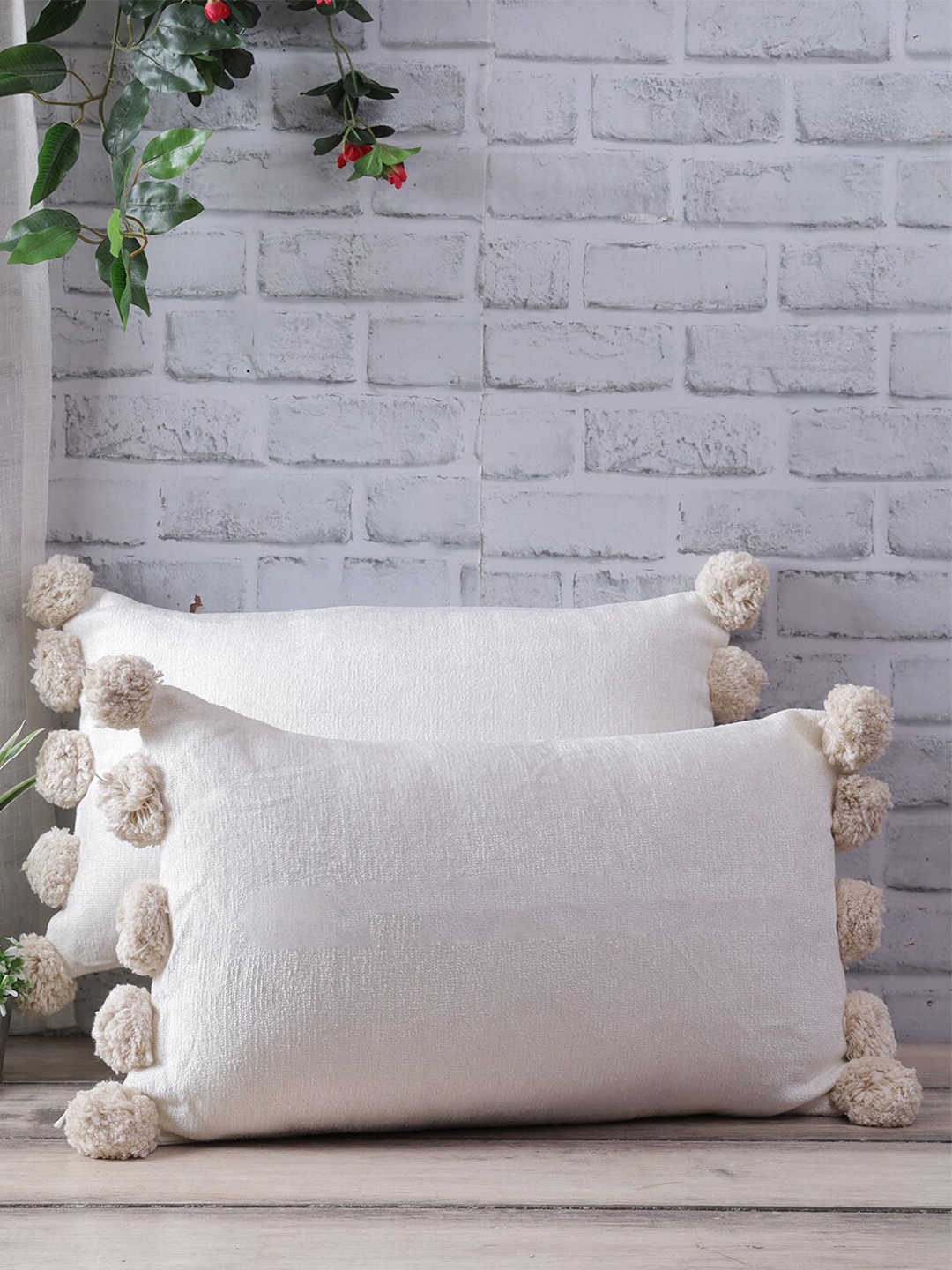 

eyda White & Beige Set of 2 Rectangle Cushion Covers