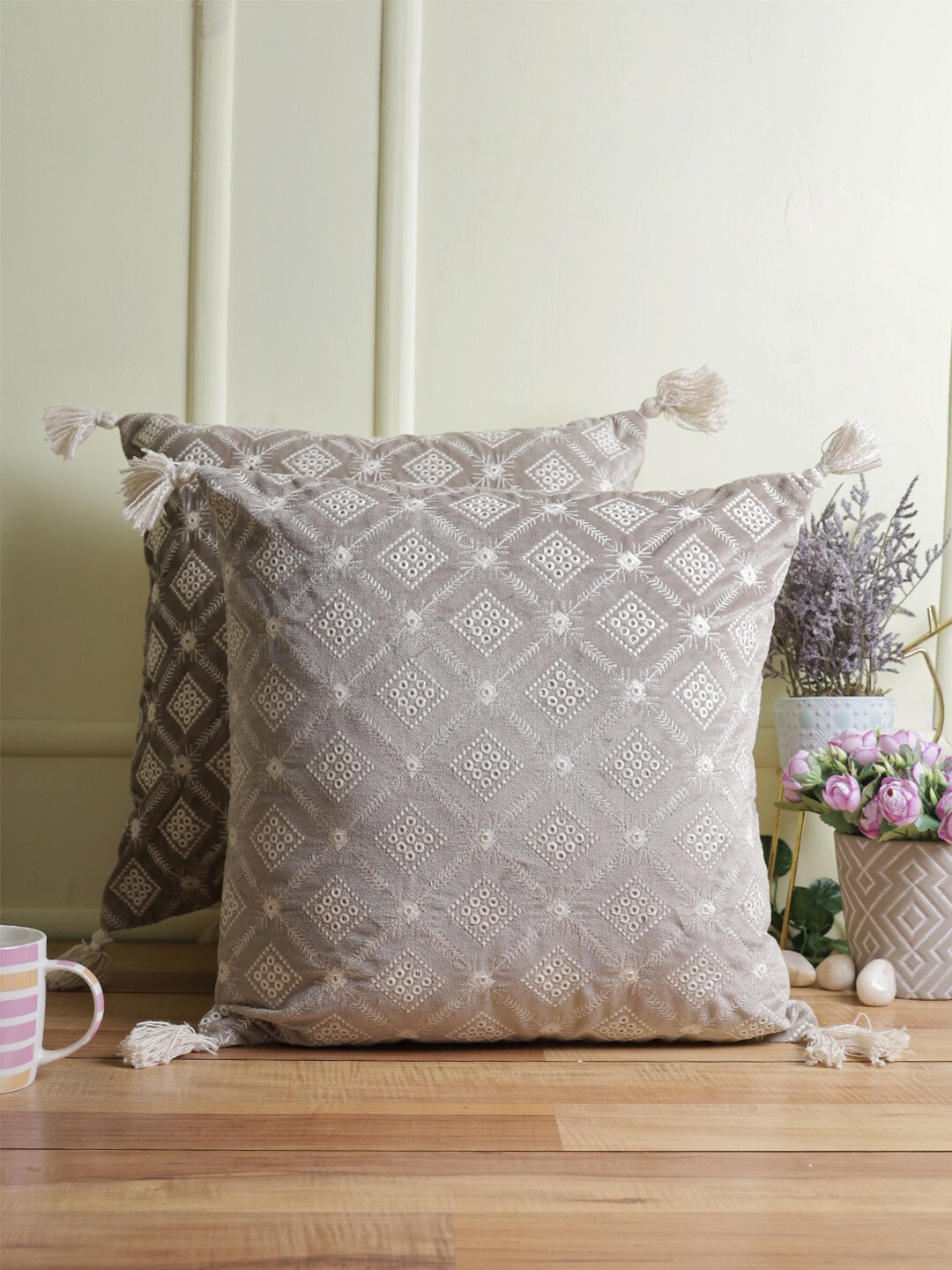 

eyda Grey & White Set of 2 Embroidered Velvet Square Cushion Covers