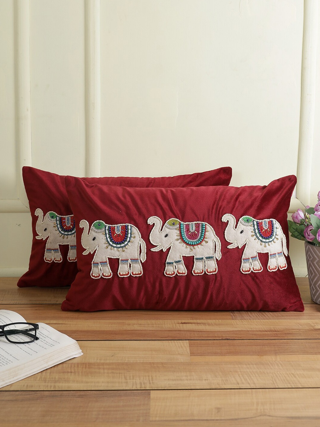 

eyda Set Of 2 Maroon & White Embellished Velvet Rectangle Cushion Covers
