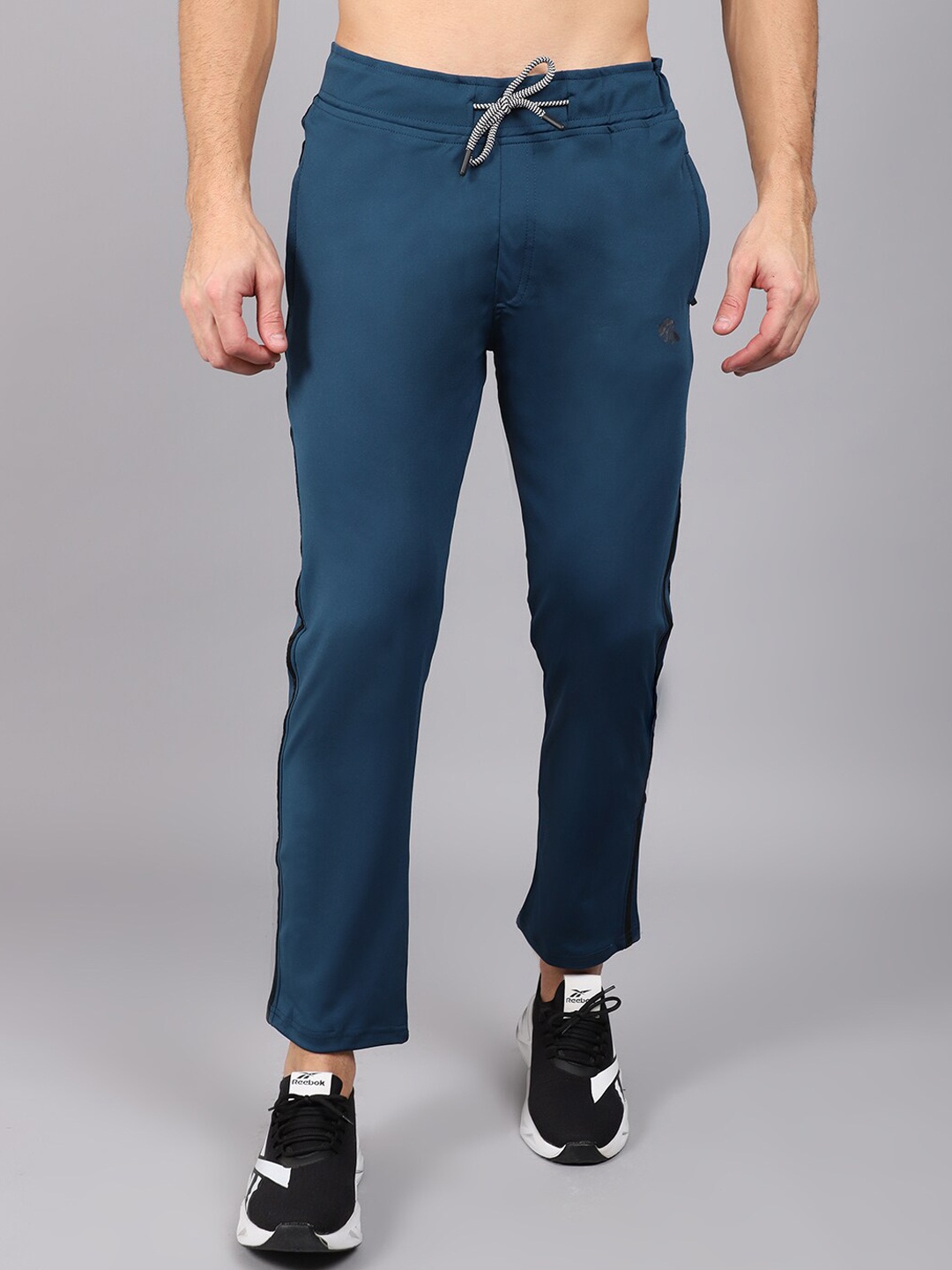 

Gallus Men Blue Solid Track Pants