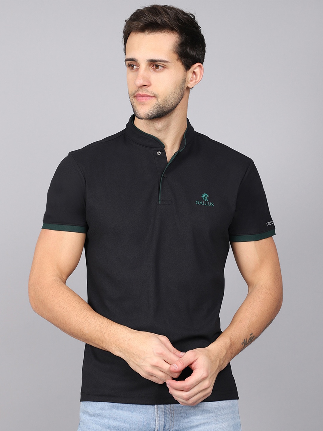 

Gallus Men Black Mandarin Collar Bio Finish T-shirt