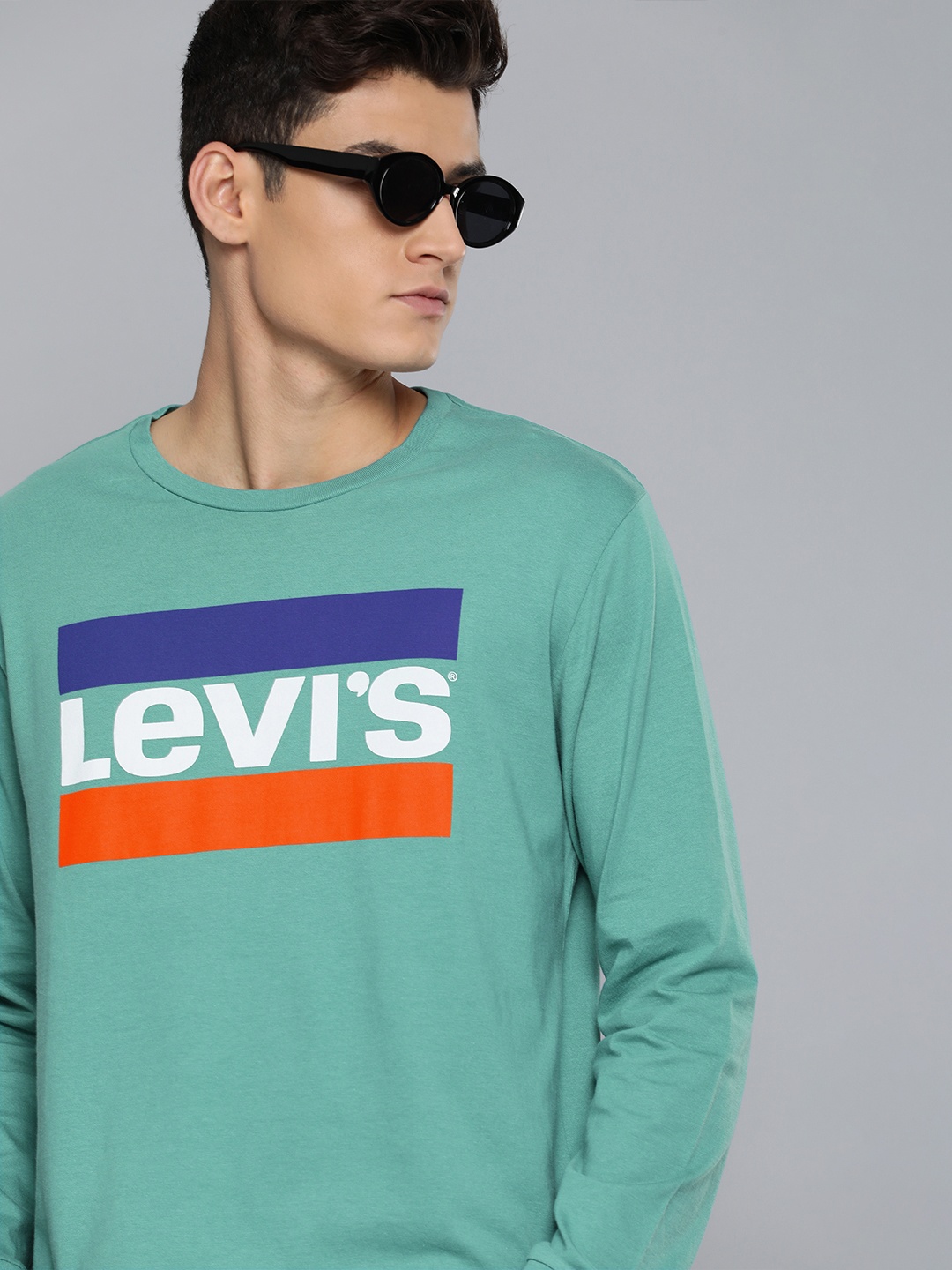 

Levis Men Blue Brand Logo Printed Pure Cotton Slim Fit T-shirt