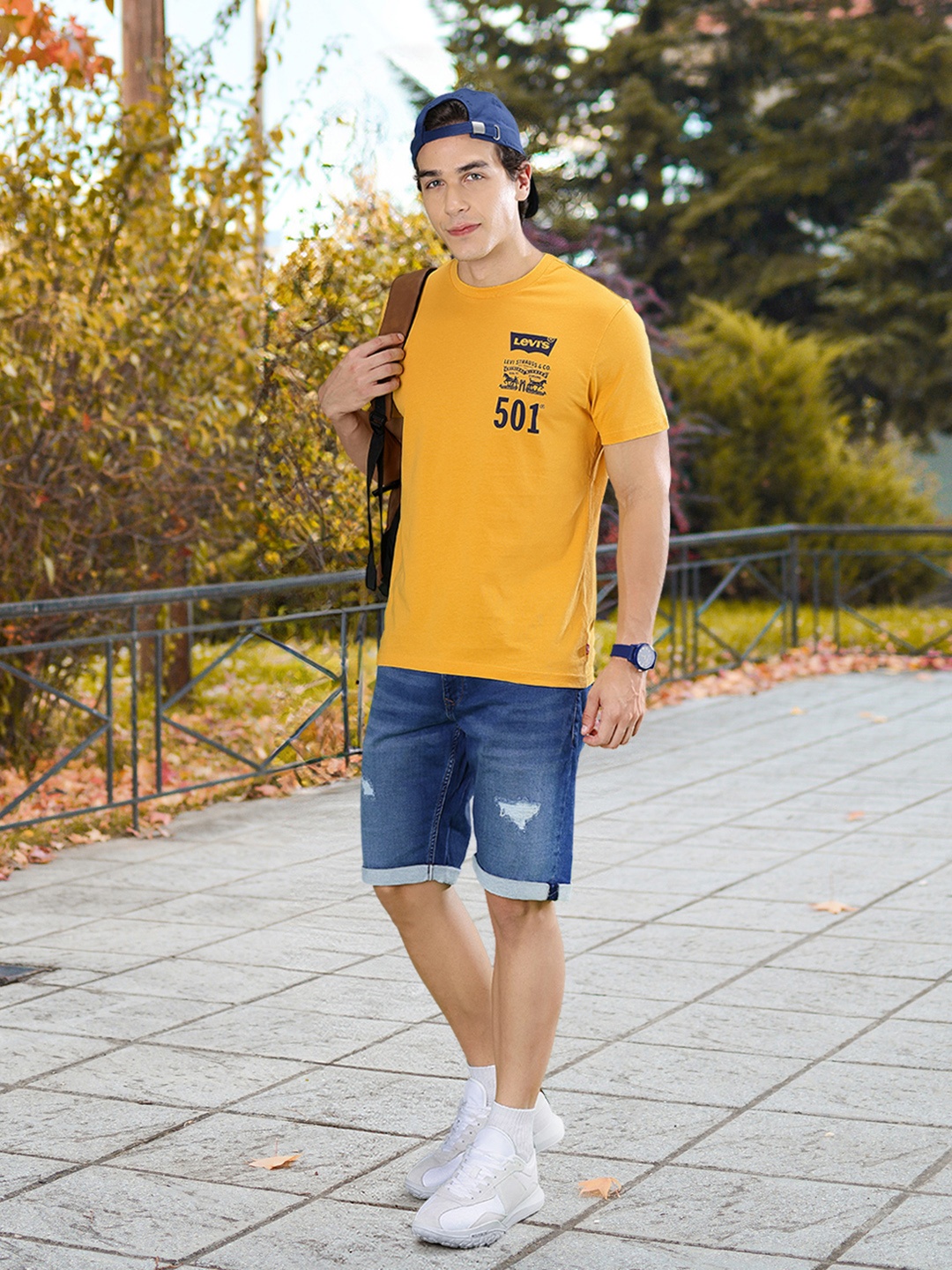 

Levis Men Yellow Typography Printed Pure Cotton T-shirt
