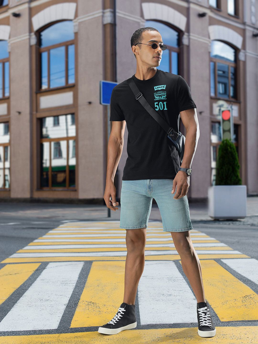 

Levis Men Black Typography Printed Pure Cotton T-shirt