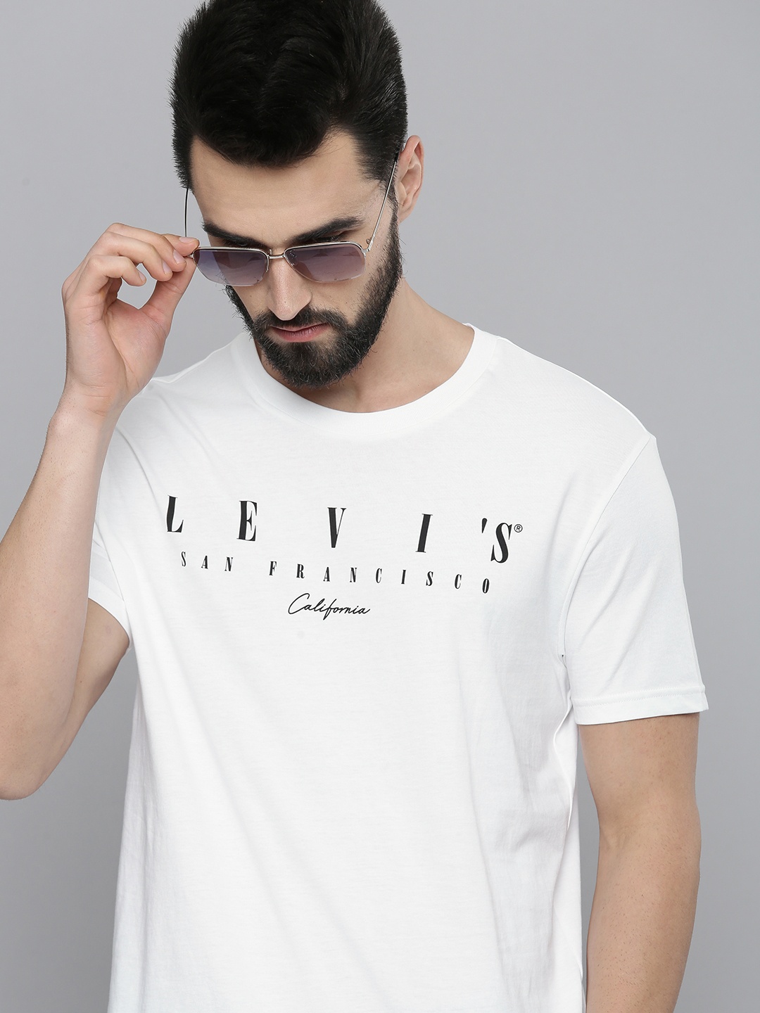 

Levis Men White Typography Printed Pure Cotton T-shirt