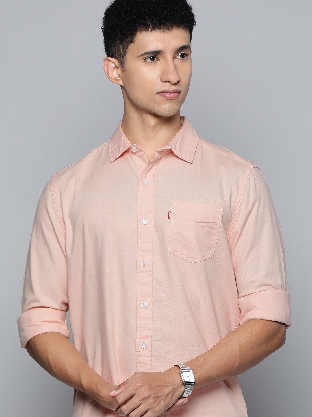 

Levis Men Peach-Coloured Slim Fit Casual Shirt