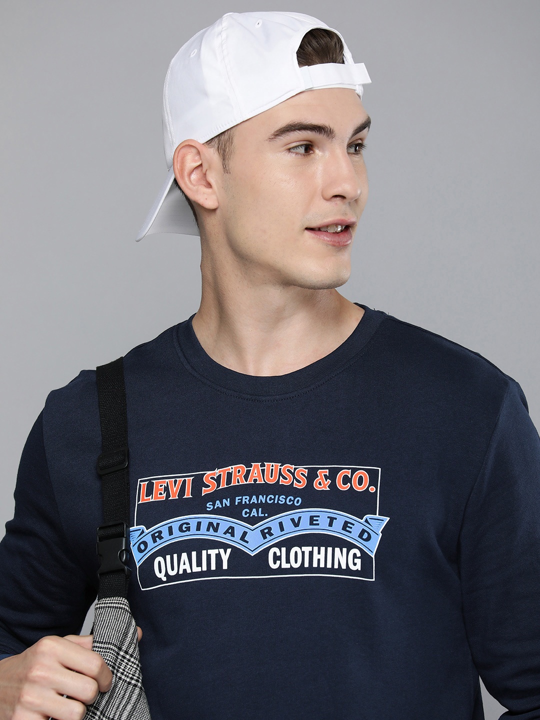 

Levis Men Navy Blue Brand Logo Printed Pure Cotton Pullover Sweatshirt