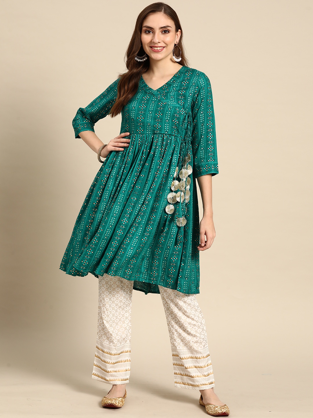 

Prakhya Women Green Ethnic Motifs Printed Angrakha Kurta with Trousers