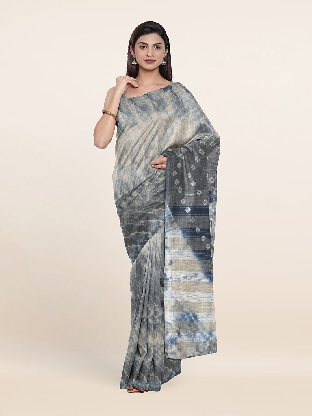 

Pothys Grey & Blue Abstract Printed Jute Cotton Saree