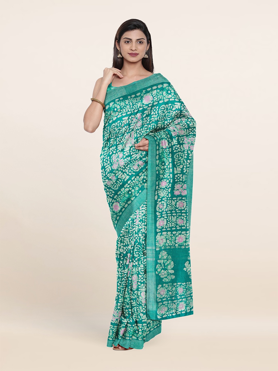 

Pothys Green & Cream-Coloured Batik Jute Cotton Saree