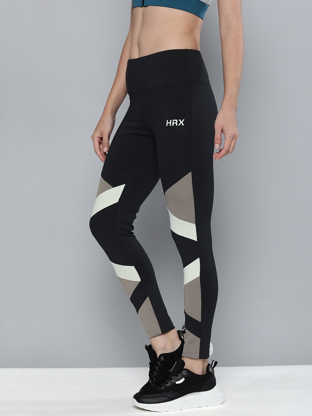 

HRX By Hrithik Roshan Women Black & Grey Colourblocked Running Rapid-Dry Technology Tights