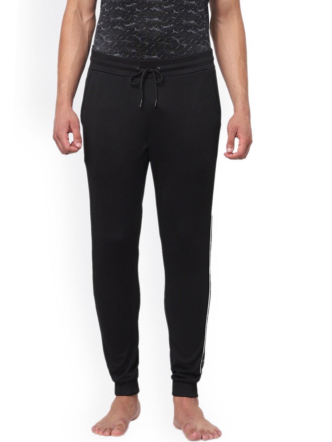

Jack & Jones Men Black Solid Joggers