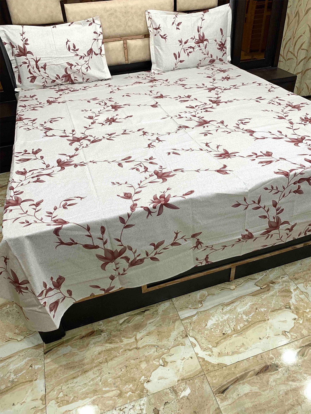 

Pure Decor Red & Grey Floral 300 TC Pure Cotton Queen Bedsheet with 2 Pillow Covers