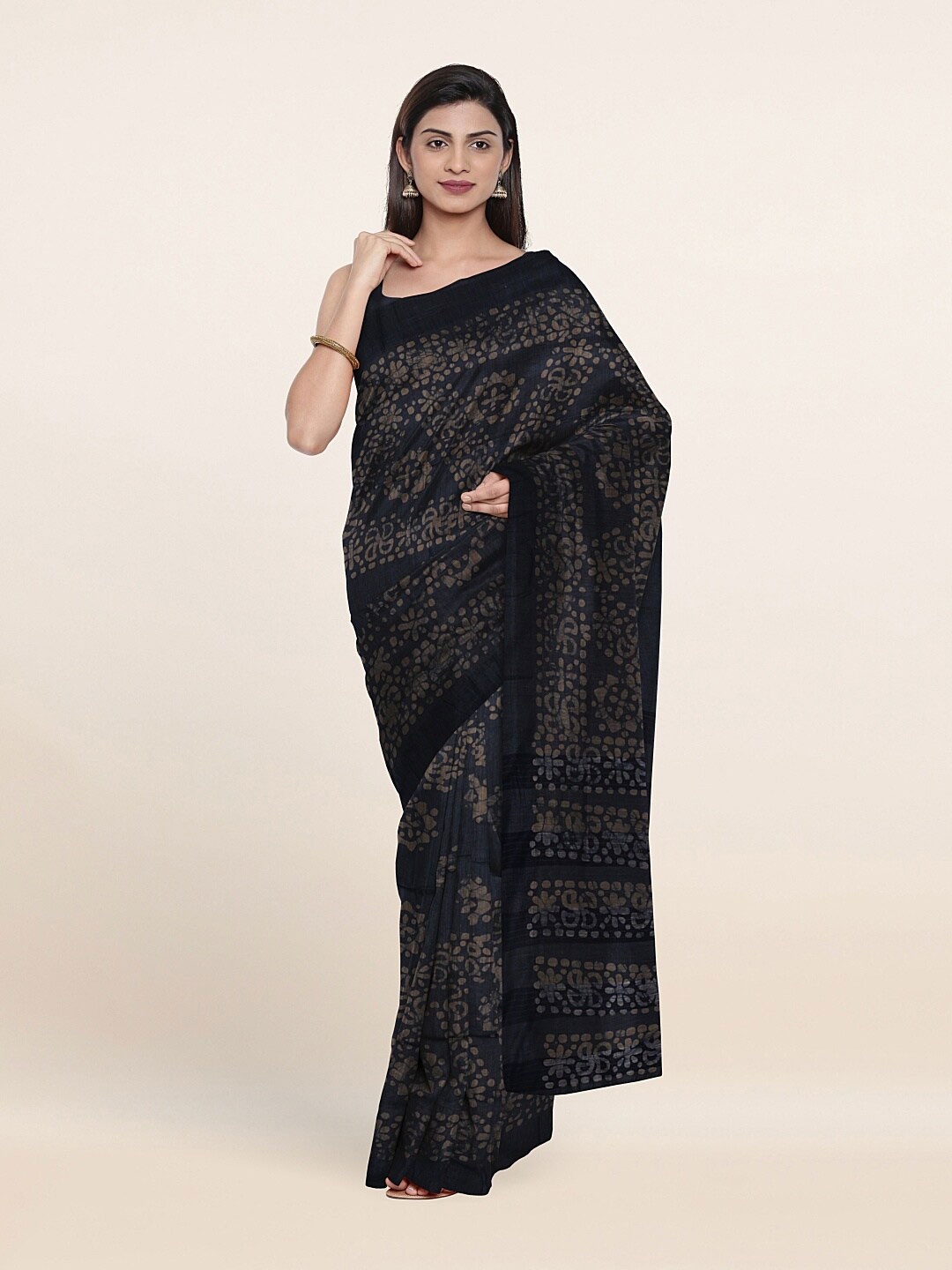 

Pothys Blue & Grey Floral Jute Cotton Saree