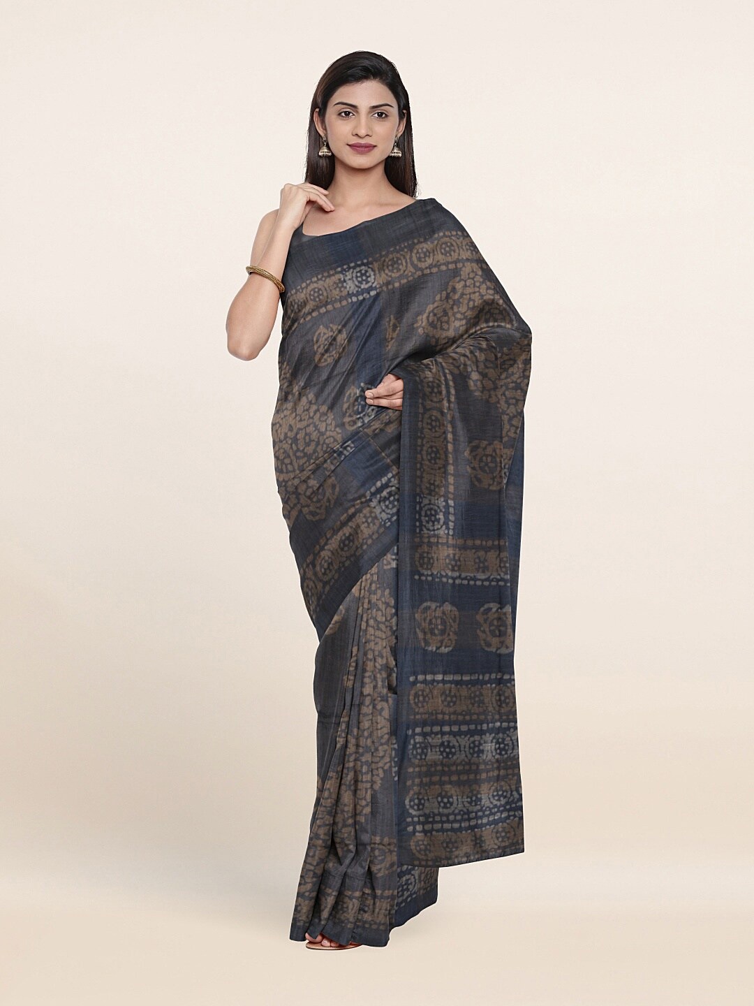 

Pothys Grey & Brown Floral Jute Cotton Saree