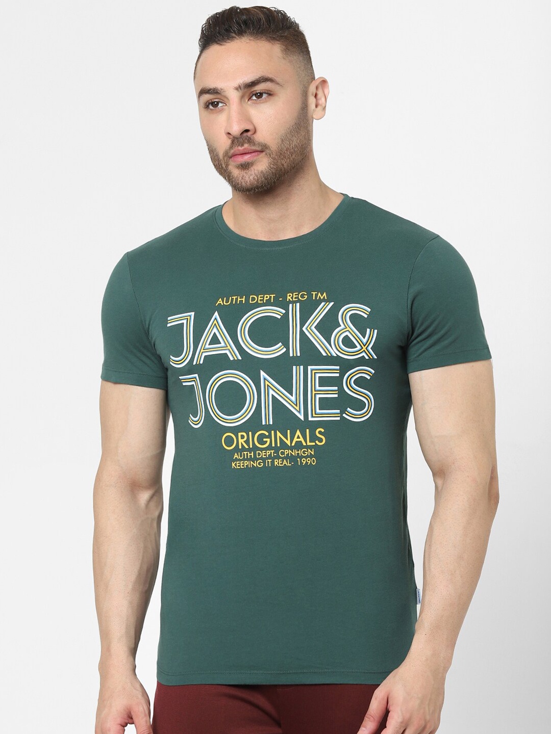 

Jack & Jones Men Green & White Pure Cotton Typography Printed T-shirt