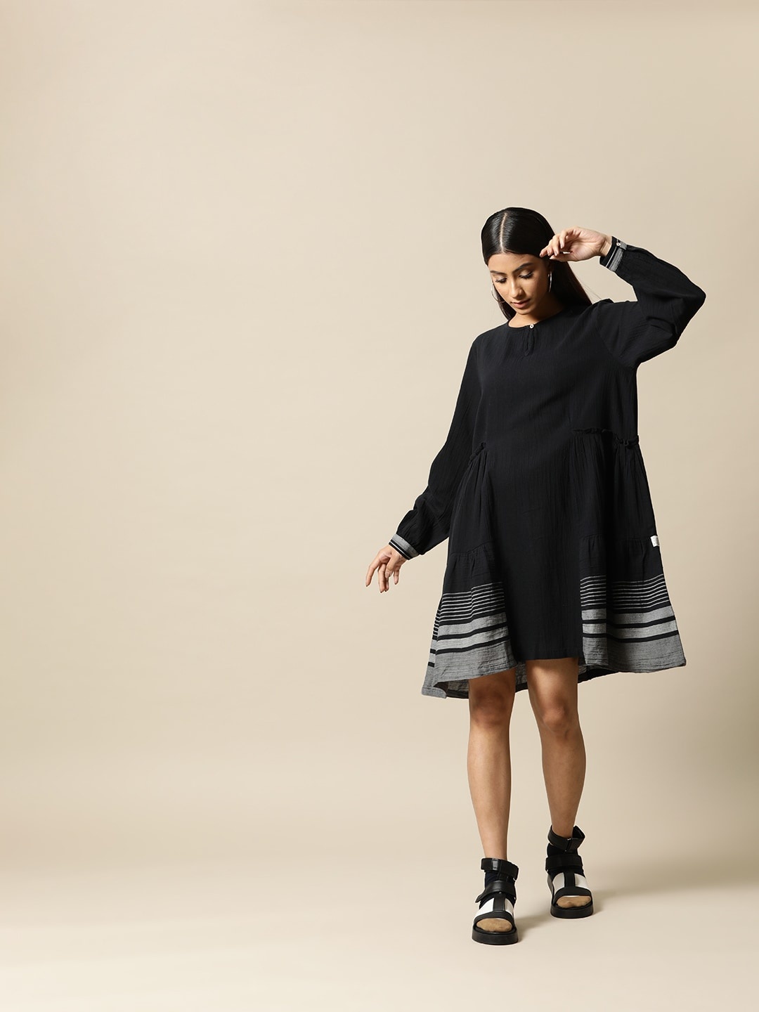 

BOWER Black & Grey Crinkle Cotton A-Line Short Tiered Dress