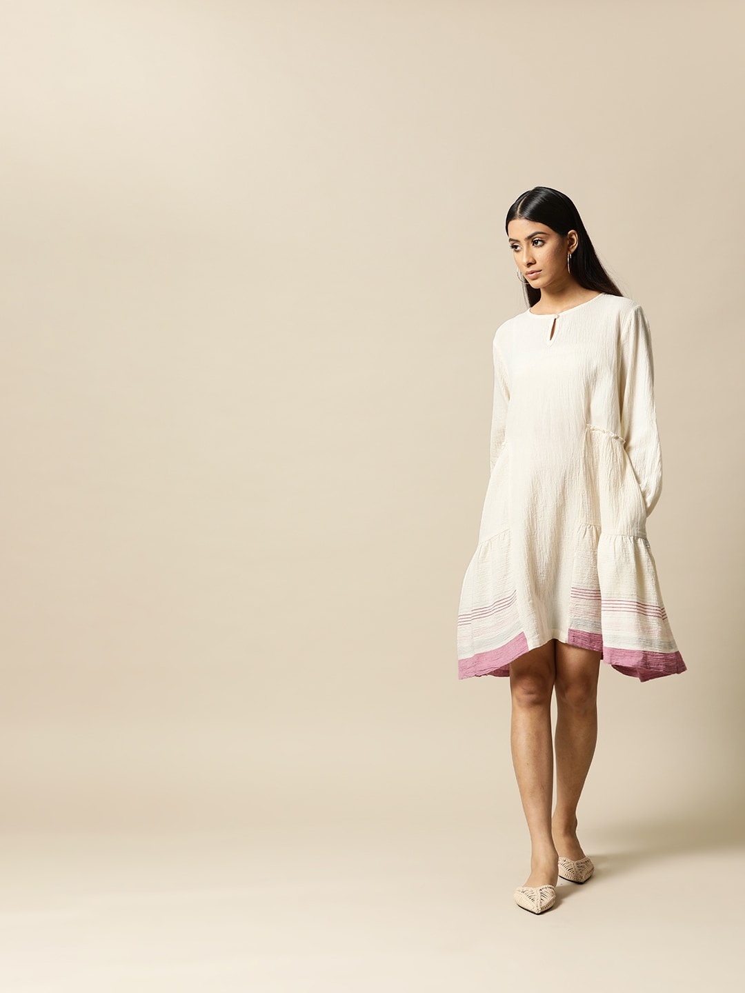 

BOWER Off White & Magenta Crinkle Cotton A-Line Short Tiered Dress