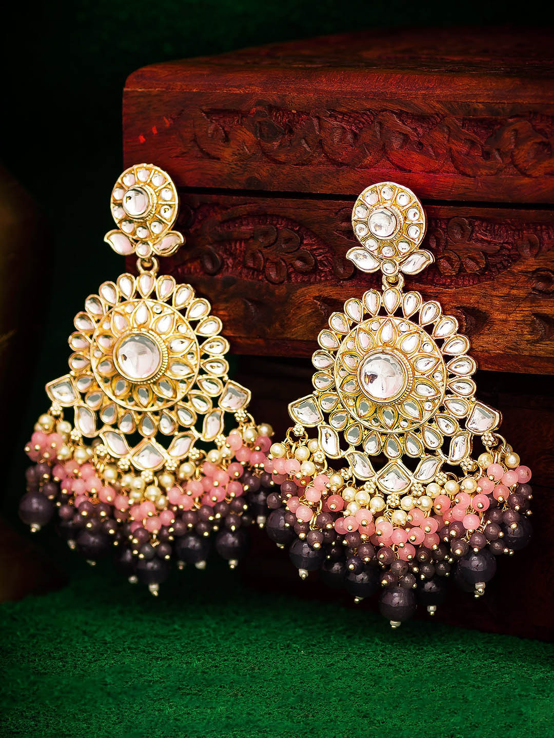 

aadita Gold-Toned & Pink Kundan Studded Drop Earrings