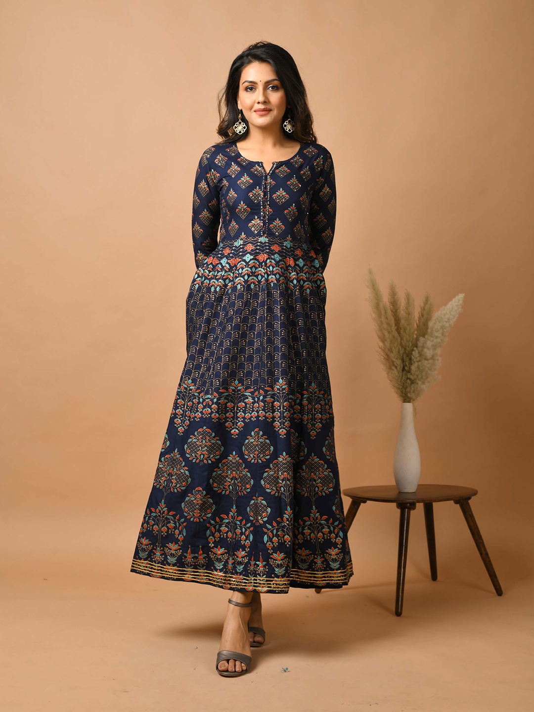 

KAAJH Blue & Gold-Toned Ethnic Motifs Printed Maxi Dress