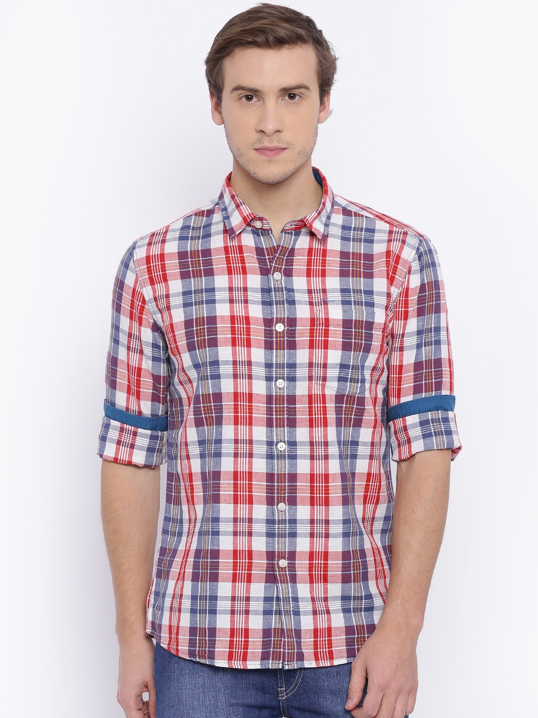 

Flying Machine White & Red Checked Regular Fit Casual Shirt