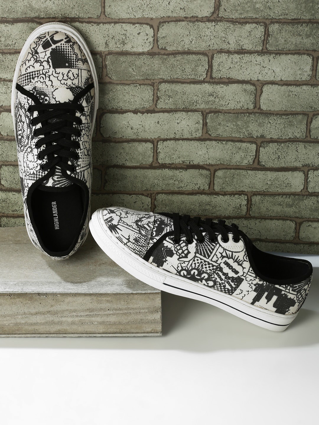 

HIGHLANDER PRINTED CANVAS SNEAKERS, White