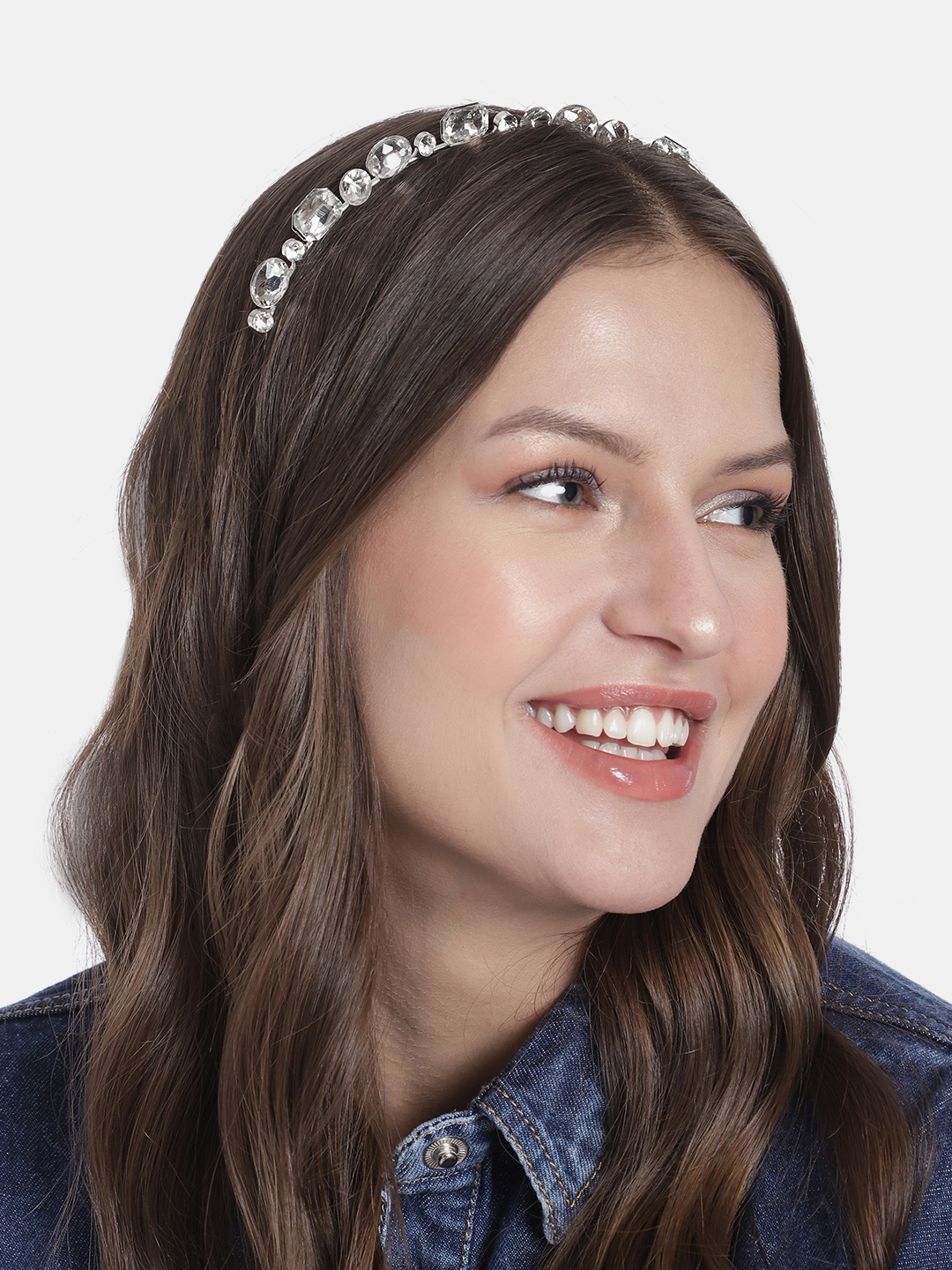 

LAIDA Women Silver-Toned & White Crystal Studded Embellished Hairband