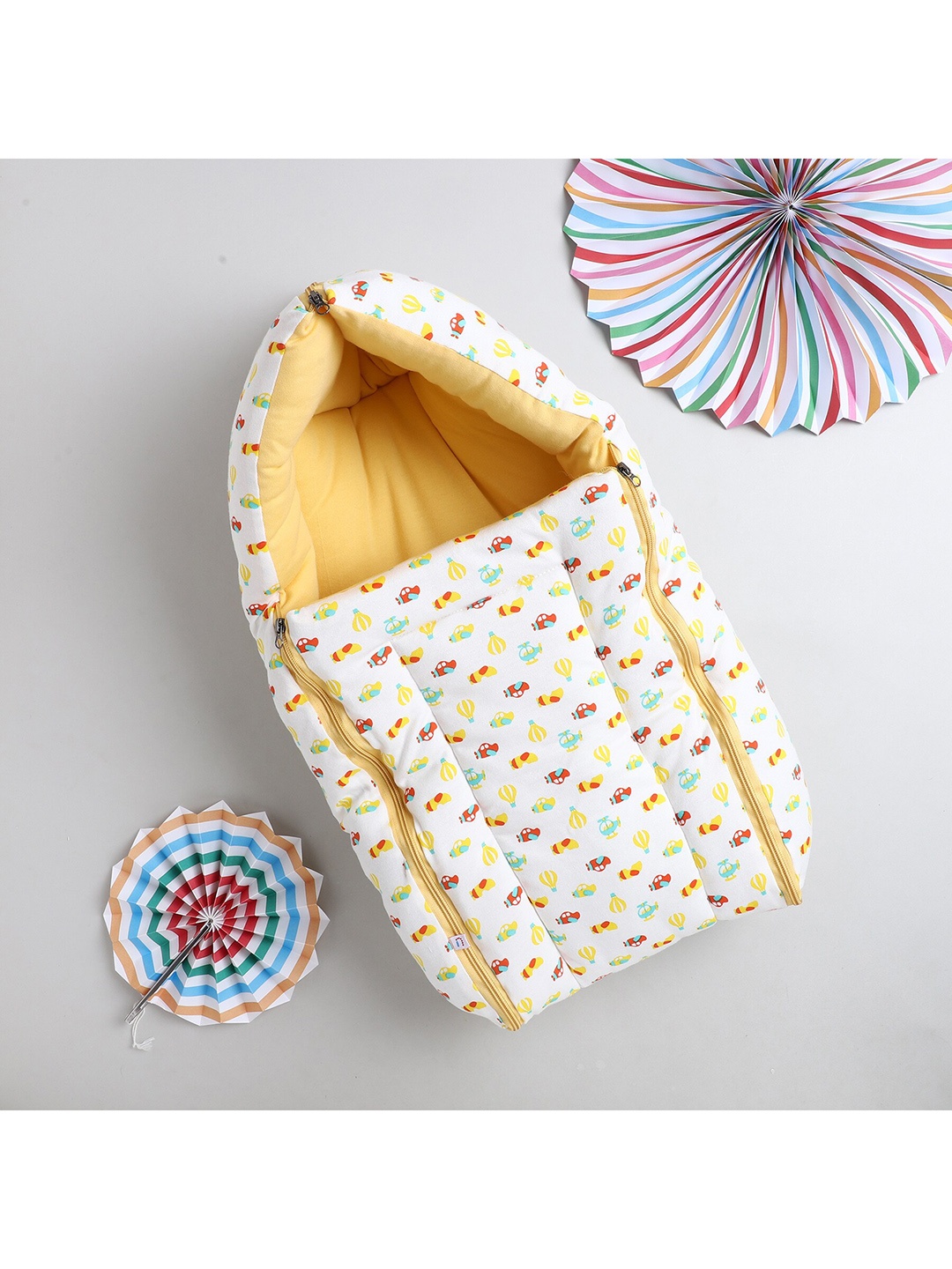 

BUMZEE Infant Boys White & Yellow Printed Sleeping Bag