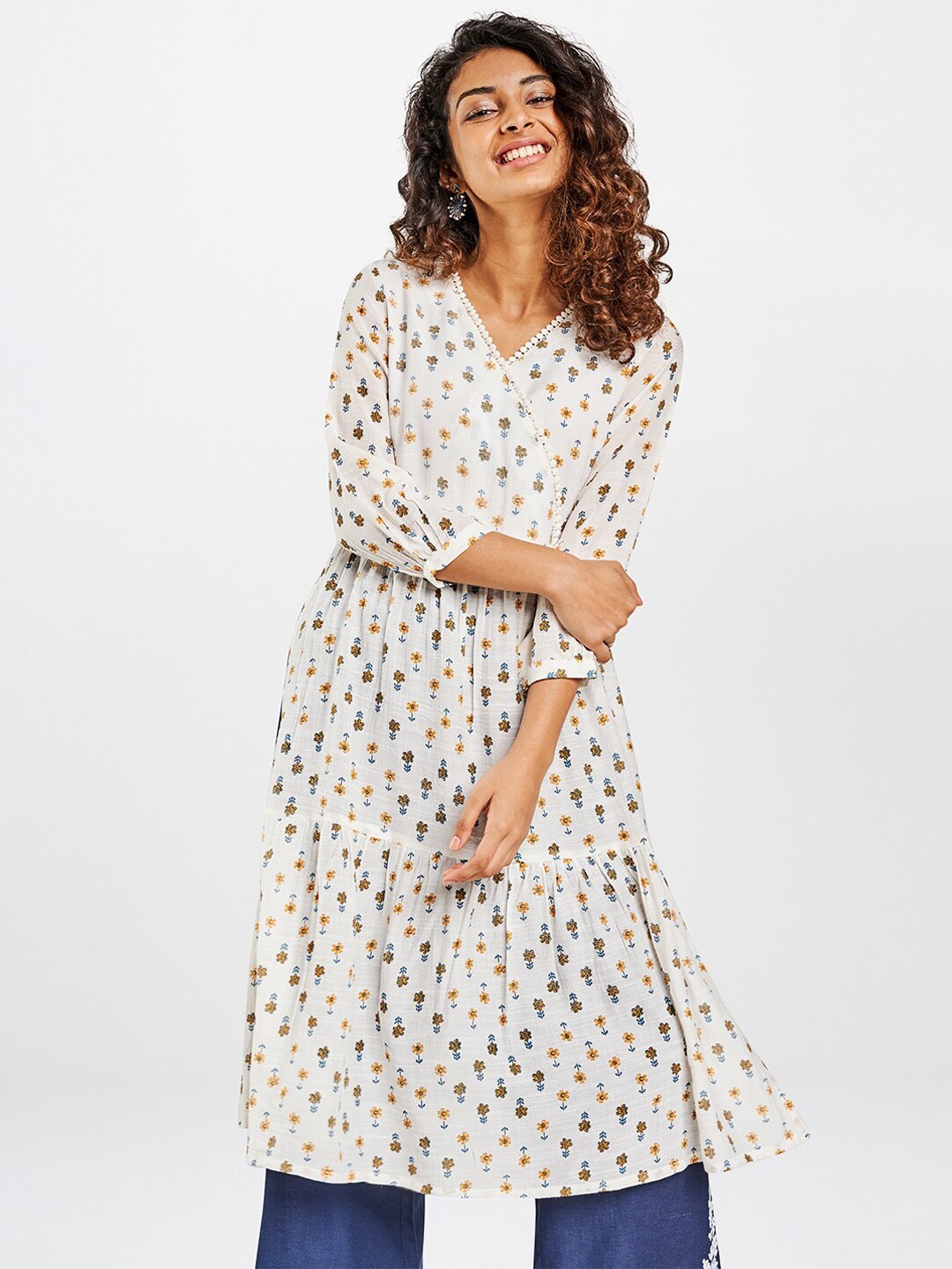 

Global Desi Women Off White Printed Cold-Shoulder Sleeves Anarkali Kurta 100% Cotton