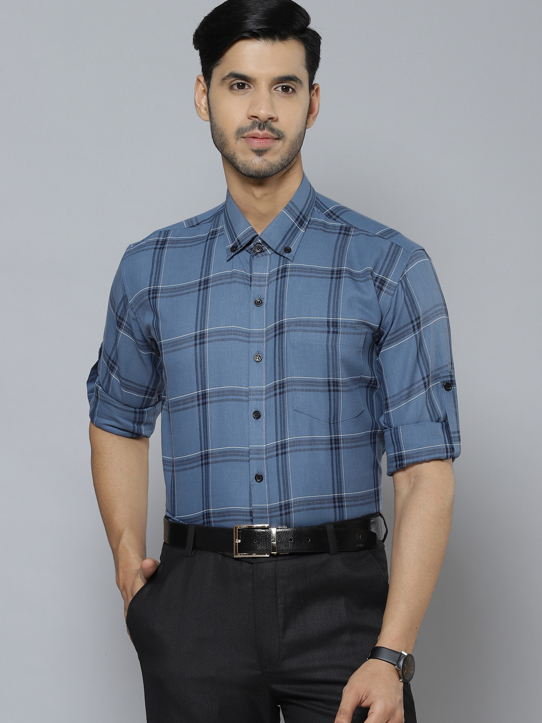 

DENNISON Men Blue & Black Pure Cotton Smart Slim Fit Windowpane Checks Formal Shirt