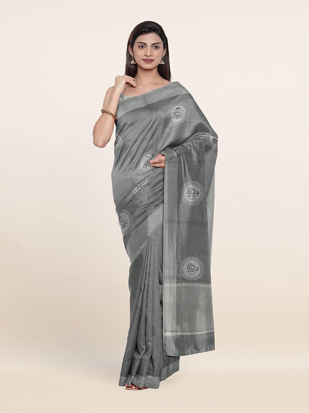 

Pothys Grey & Silver-Toned Embroidered Ethnic Motifs Tissue Saree