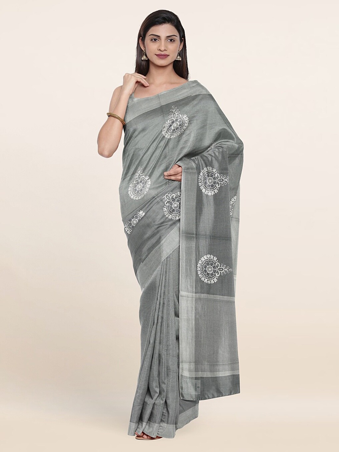 

Pothys Grey & Silver-Toned Floral Embroidered Zari Tissue Saree