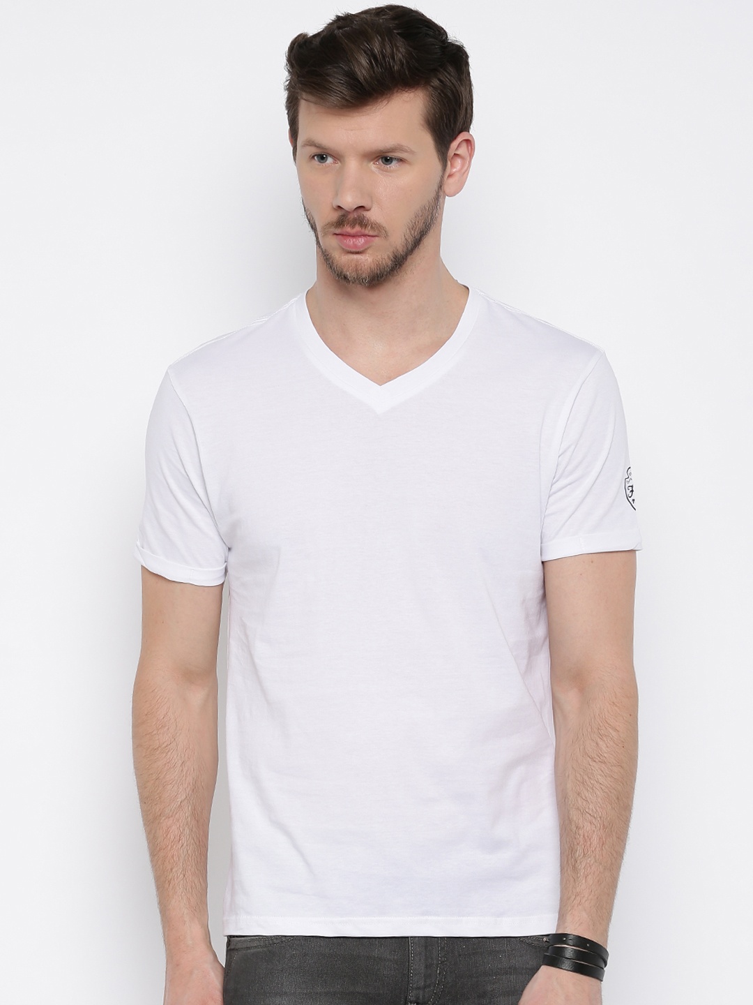 

Flying Machine Men White Solid V-Neck Pure Cotton T-shirt